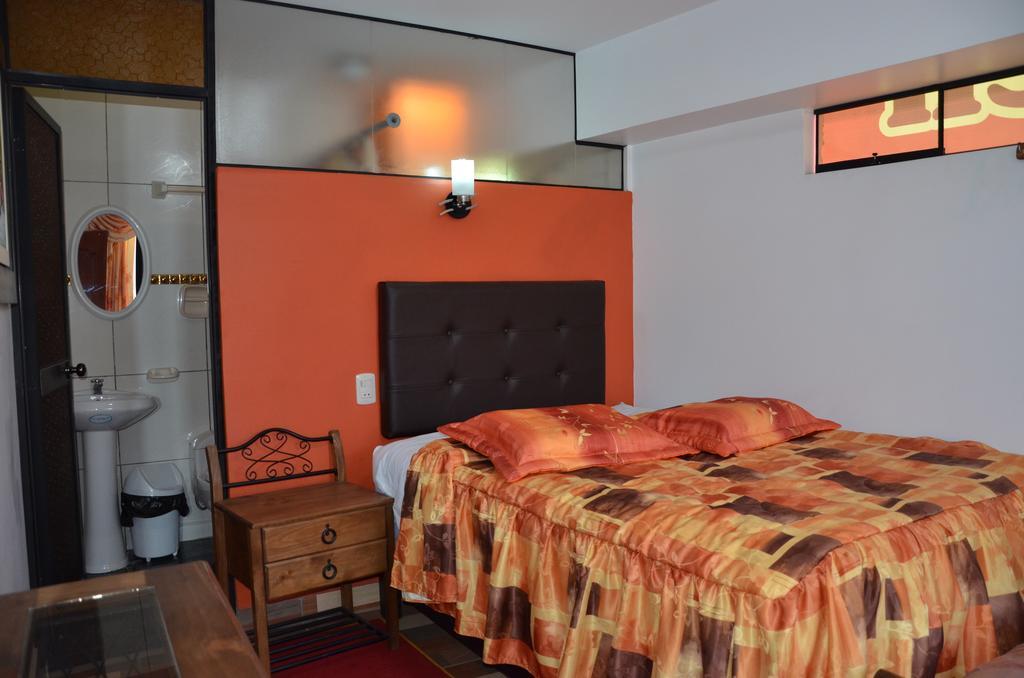 Hotel Residencial El Eden De Adan Y Eva อันดาอวยลัส ภายนอก รูปภาพ