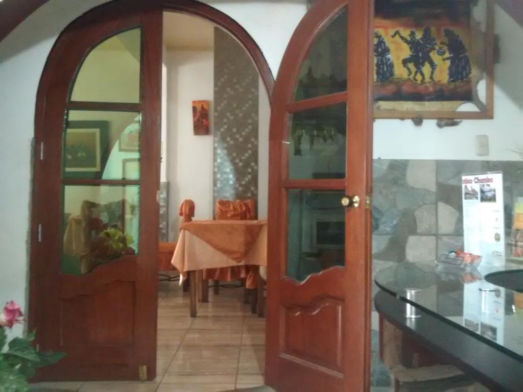 Hotel Residencial El Eden De Adan Y Eva อันดาอวยลัส ภายนอก รูปภาพ